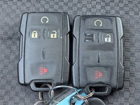 Used 2018 Chevrolet Silverado 1500 LT w/ All Star Edition image 33