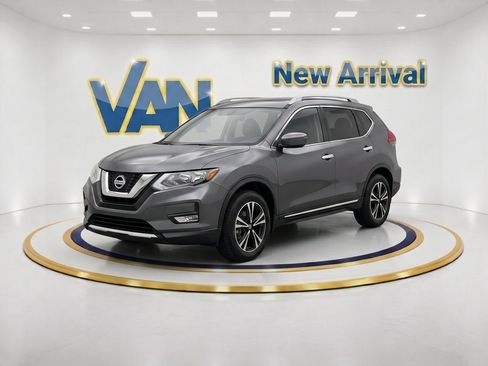 Used 2018 Nissan Rogue SV AWD/4WD image 1