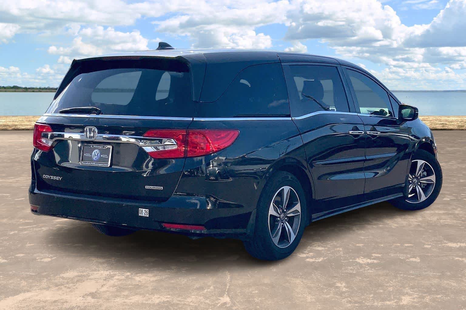 Used 2018 Honda Odyssey Touring image 22