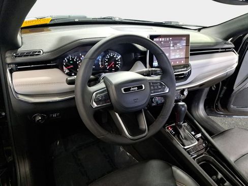 Certified 2023 Jeep Compass Limited AWD/4WD image 17
