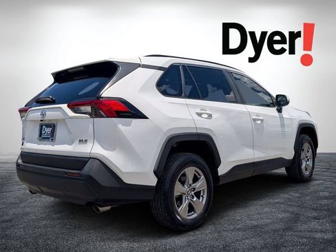 Used 2023 Toyota RAV4 XLE FWD image 5