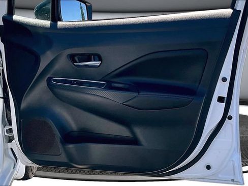 Certified 2025 Nissan Versa SR w/ Trunk Package FWD image 26