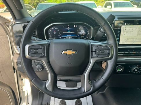 Used 2023 Chevrolet Silverado 1500 LT RWD image 5