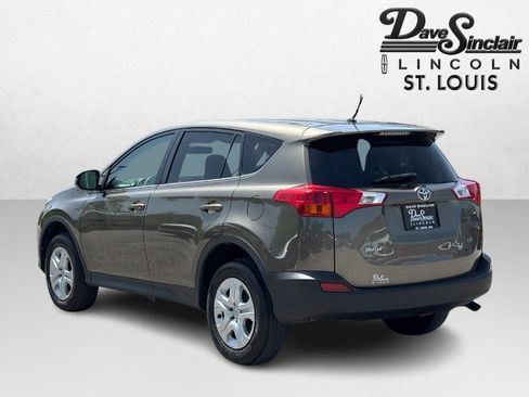 Used 2013 Toyota RAV4 LE FWD image 5