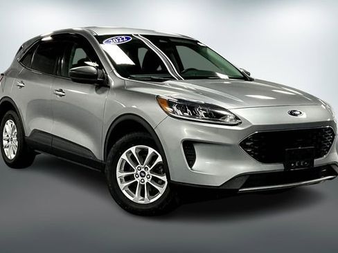 Used 2022 Ford Escape SE image 1