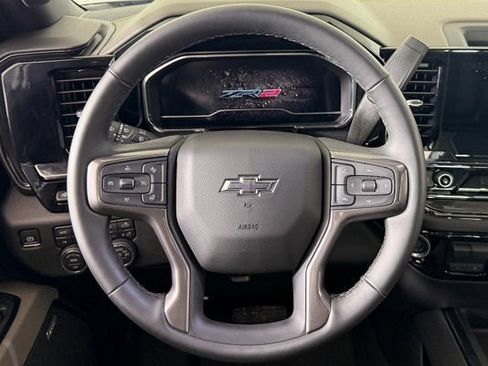 Certified 2025 Chevrolet Silverado 2500 ZR2 w/ Technology Package image 9