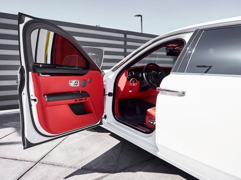 Used 2022 Rolls-Royce Ghost w/ Ghost Package image 34