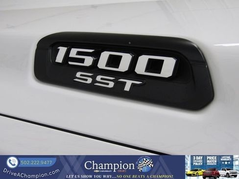 Used 2025 RAM 1500 Warlock AWD/4WD image 6