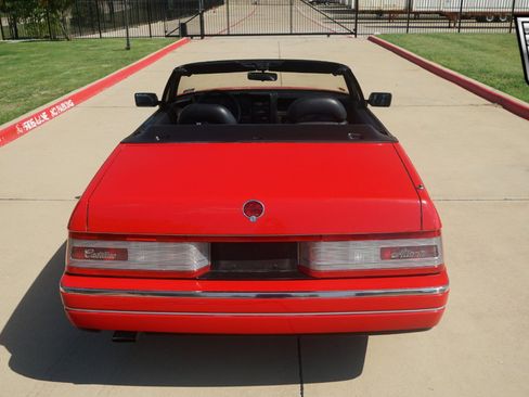 Used 1991 Cadillac Allante image 5