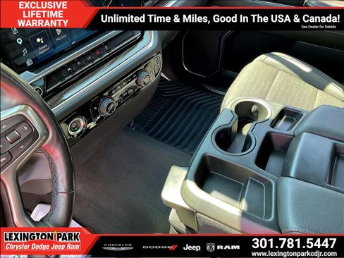 Used 2022 Chevrolet Silverado 1500 LT AWD/4WD image 18