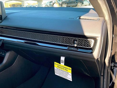 Used 2025 Honda Civic Sport image 21