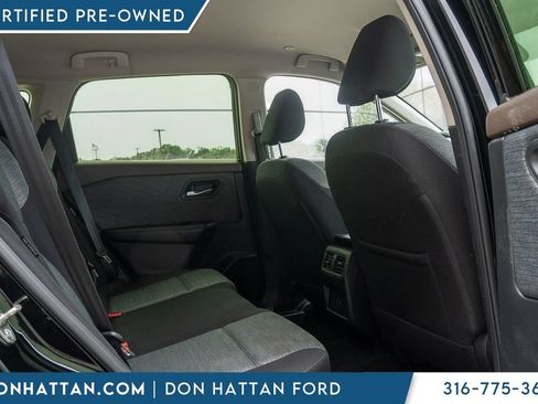 Used 2023 Nissan Rogue SV AWD/4WD image 26