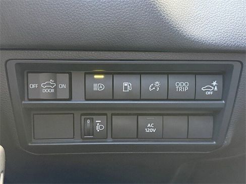 Used 2022 Toyota Tundra Limited image 24