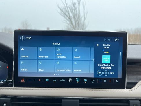 Used 2023 Lincoln Corsair Reserve w/ Equipment Group 202A image 26