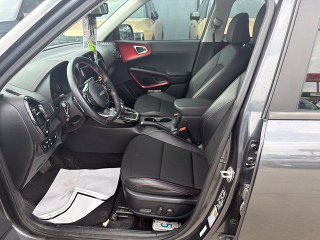 Used 2022 Kia Soul Turbo FWD image 7