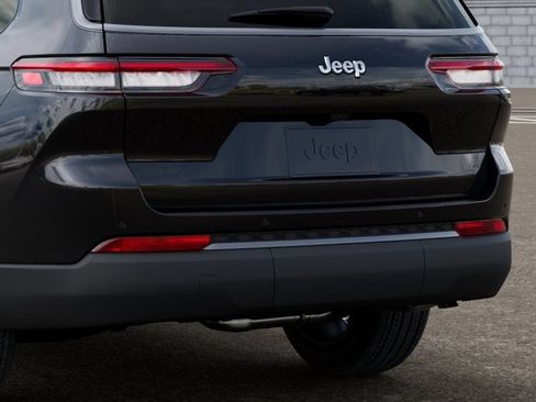 New 2026 Jeep Grand Cherokee L Limited AWD/4WD image 20