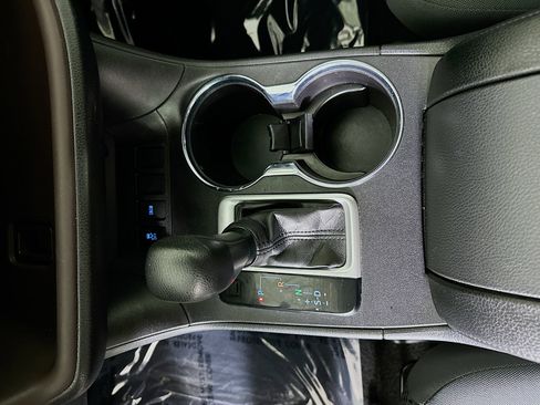 Used 2019 Toyota Highlander LE image 21