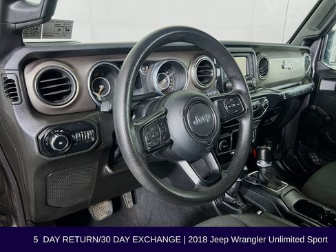 Used 2018 Jeep Wrangler Unlimited Sport AWD/4WD image 11