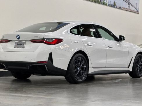 Used 2023 BMW i4 eDrive40 RWD image 4
