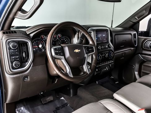 Used 2020 Chevrolet Silverado 2500 LTZ AWD/4WD image 14