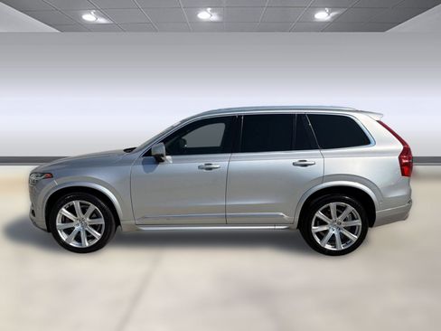 Used 2016 Volvo XC90 T6 Inscription w/ Vision Package AWD/4WD image 2