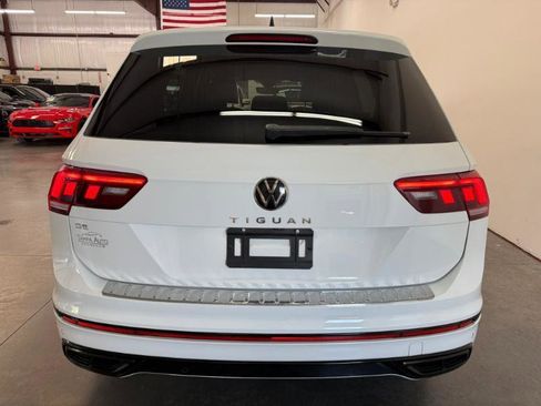 Used 2022 Volkswagen Tiguan SE R-Line FWD image 24