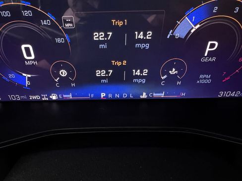 Certified 2024 Chevrolet Colorado ZR2 w/ Safety Package AWD/4WD image 17