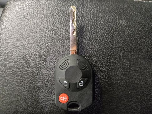 Used 2018 Ford Escape S image 32