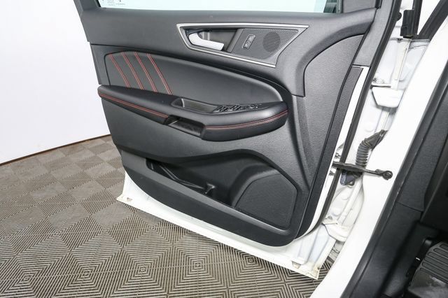 Used 2024 Ford Edge ST-Line AWD/4WD image 36