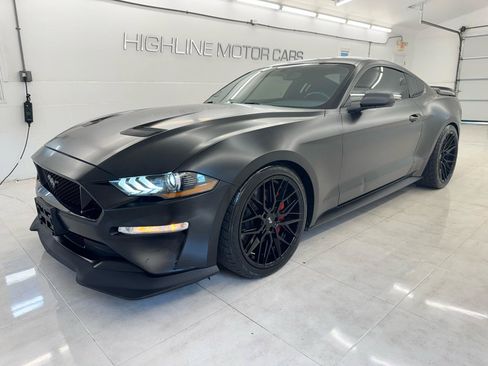 Used 2020 Ford Mustang GT RWD image 1