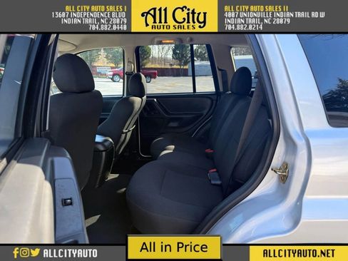 Used 2004 Jeep Grand Cherokee Laredo w/ Convenience Group image 11