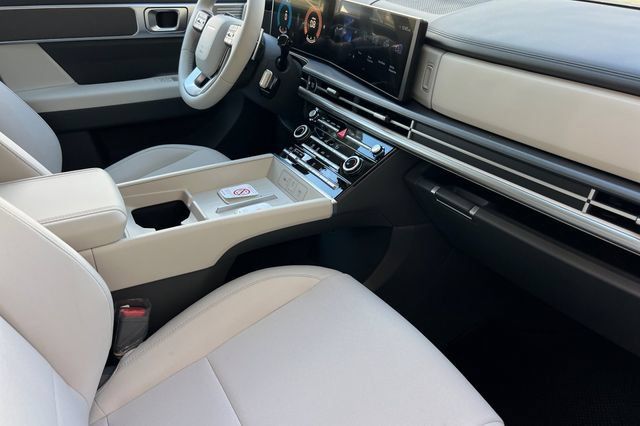New 2027 Hyundai Santa Fe SE AWD/4WD image 16