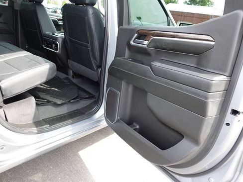 Used 2024 GMC Sierra 1500 Elevation w/ Preferred Package AWD/4WD image 30