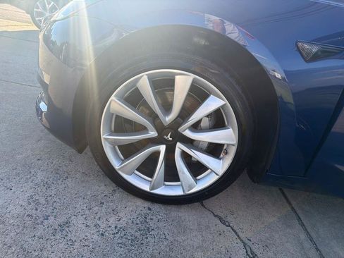 Used 2019 Tesla Model 3 Mid Range RWD image 34