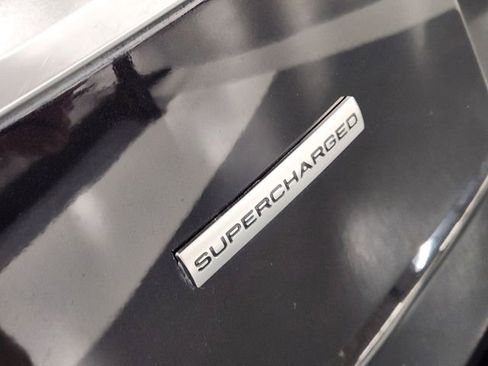 Used 2019 Land Rover Range Rover Supercharged image 12