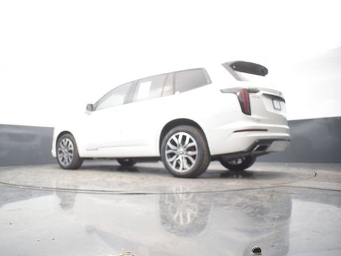Certified 2023 Cadillac XT6 Sport w/ Technology Package image 55