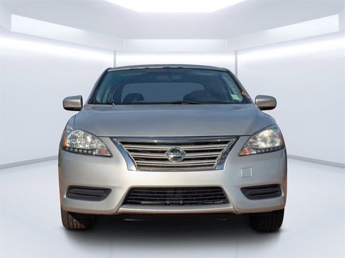 Used 2015 Nissan Sentra S image 8