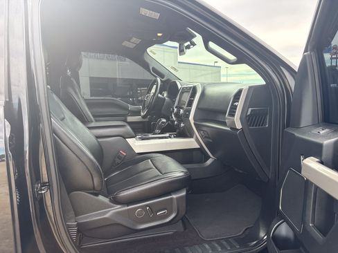 Used 2018 Ford F150 Lariat w/ Equipment Group 502A Luxury AWD/4WD image 11