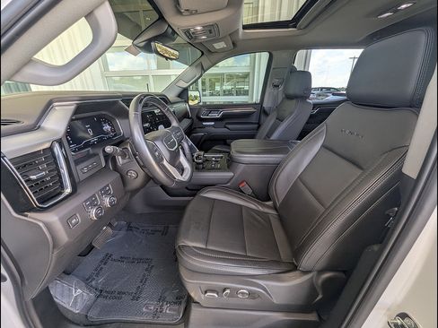 Used 2024 GMC Sierra 1500 Denali AWD/4WD image 23