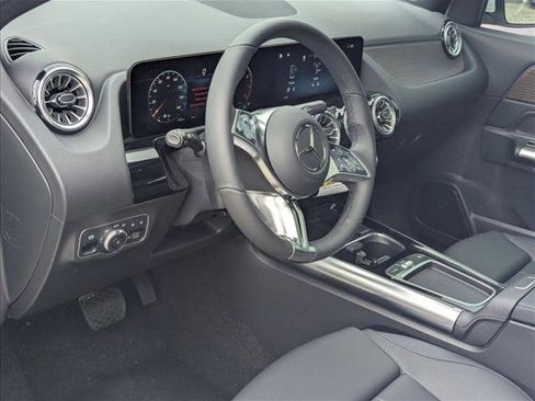 New 2026 Mercedes-Benz GLA 250 image 3