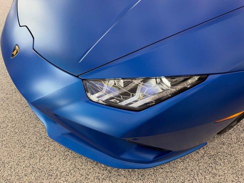 Used 2022 Lamborghini Huracan EVO RWD image 23