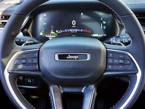 New 2023 Jeep Grand Cherokee 4WD 4xe image 25