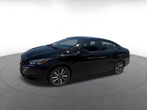 Used 2025 Nissan Versa SV FWD image 8