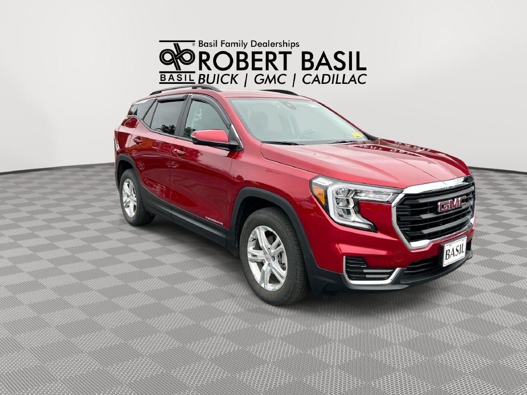 Used 2024 GMC Terrain SLE w/ Driver Convenience Package AWD/4WD image 2