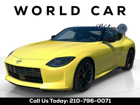 Used 2024 Nissan Z Performance w/ Floor Mat Package RWD image 3