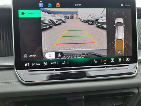 New 2026 Volkswagen Tiguan SE image 10