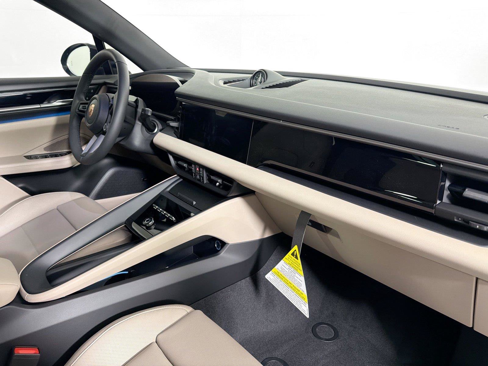 Used 2026 Porsche Macan 4 Electric AWD/4WD image 29