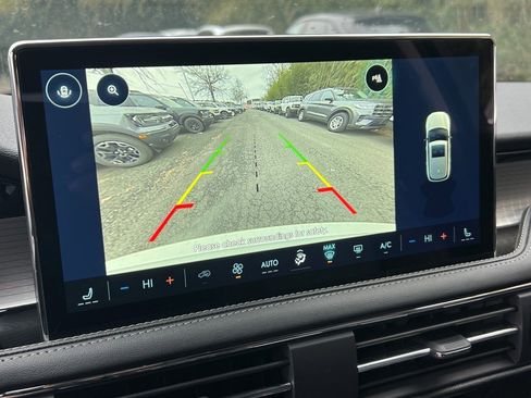 New 2026 Lincoln Corsair Premiere image 20