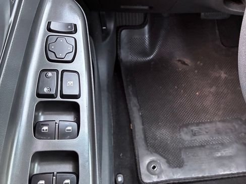 Used 2021 Hyundai Kona SE FWD image 23