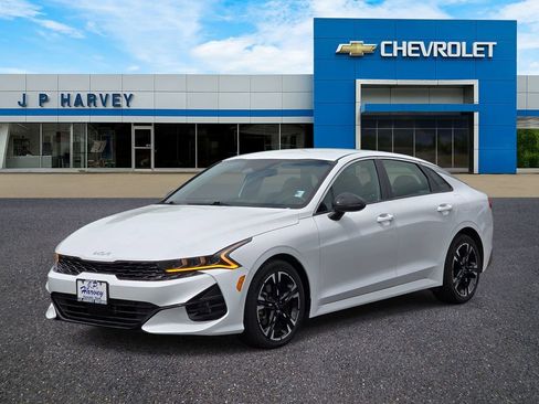 Used 2023 Kia K5 GT-Line w/ GT-Line Premium Package FWD image 3